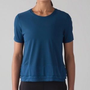 Lululemon Sole Training Short Sleeve - Size 12 - Poseidon blue